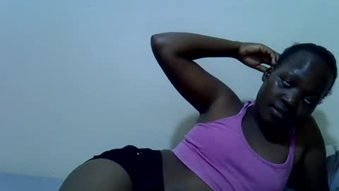 Snapshot of gina_sassy chatting on July 3, 8:32 am Adiliah online show from July 3, 8:32 am