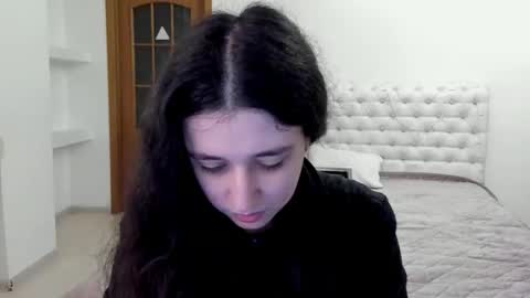 Kate online show from November 30, 8:40 am