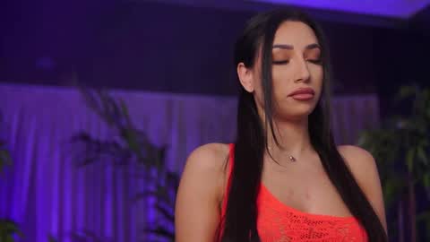 Gina online show from April 3, 7:23 pm