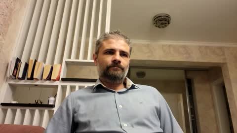 Snapshot of gindrie chatting on November 16, 6:41 am Gabriel online show from November 16, 6:41 am