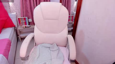 Ginebra Ness online show from December 24, 5:16 am