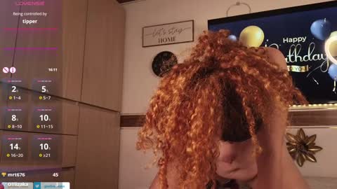 Snapshot of ginebra_nova chatting on December 17, 7:18 am Ginebra Nova online show from December 17, 7:18 am