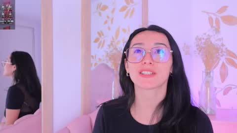 Snapshot of ginevra_esposito chatting on September 23, 12:52 pm Ginn online show from September 23, 12:52 pm