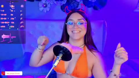 Chloe  online show from July 28, 3:08 pm
