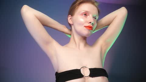        im expecting 350 thumbs up on my altar   online show from January 9, 1:08 am