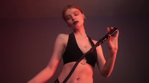        im expecting 350 thumbs up on my altar   online show from February 22, 10:09 pm