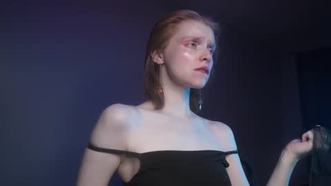        im expecting 350 thumbs up on my altar   online show from October 16, 10:22 pm