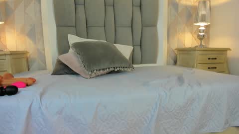 Snapshot of ginger_violetta chatting on December 12, 7:26 pm Ginger online show from December 12, 7:26 pm