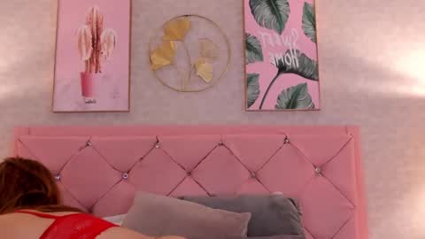 Snapshot of ginger_violetta chatting on January 15, 7:34 pm Ginger online show from January 15, 7:34 pm