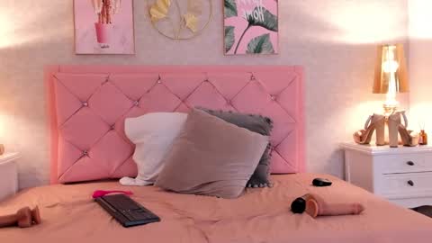 Snapshot of ginger_violetta chatting on January 15, 10:35 pm Ginger online show from January 15, 10:35 pm