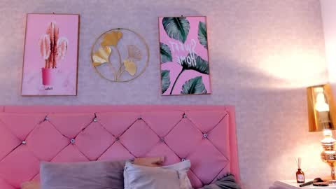 Snapshot of ginger_violetta chatting on February 2, 10:39 pm Ginger online show from February 2, 10:39 pm