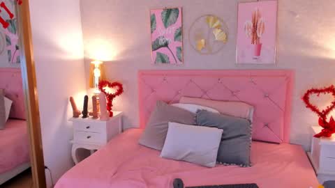 Snapshot of ginger_violetta chatting on February 14, 7:54 pm Ginger online show from February 14, 7:54 pm