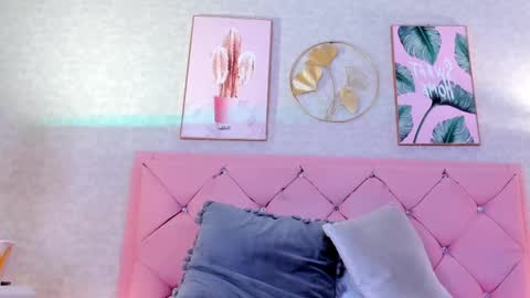 Snapshot of ginger_violetta chatting on February 20, 10:59 pm Ginger online show from February 20, 10:59 pm