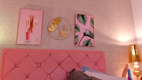 Snapshot of ginger_violetta chatting on February 27, 10:42 pm Ginger online show from February 27, 10:42 pm