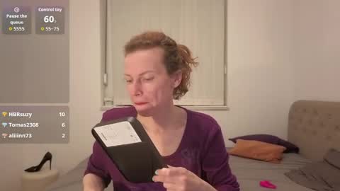 Snapshot of gingermak chatting on April 11, 10:14 pm Michelle online show from April 11, 10:14 pm