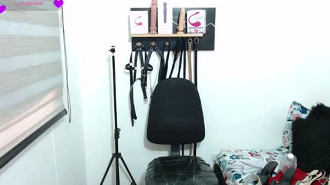 Snapshot of ginna_hot520 chatting on January 27, 9:00 pm Ginna online show from January 27, 9:00 pm