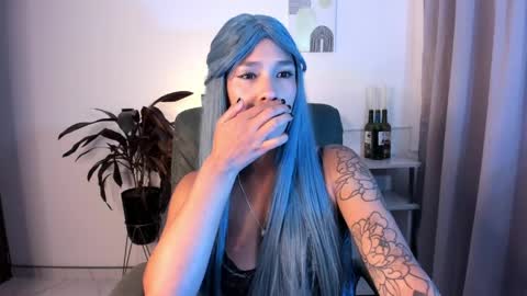 Snapshot of ginnaaaa_ chatting on April 10, 1:33 am Ginnaa online show from April 10, 1:33 am