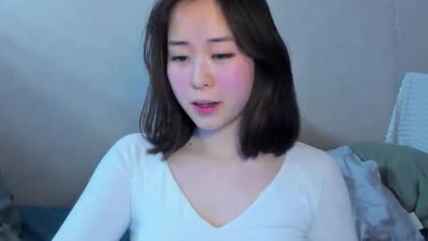Snapshot of ginnycherry chatting on April 19, 11:51 pm Ginny online show from April 19, 11:51 pm