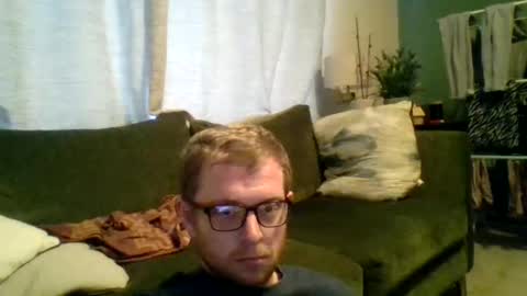 Snapshot of ginwood chatting on March 6, 4:38 pm ginwood online show from March 6, 4:38 pm