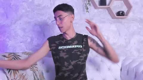 Snapshot of gio_carangi chatting on February 3, 2:53 am Gio Carangi online show from February 3, 2:53 am