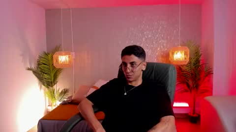 Gio Carangi online show from March 12, 5:24 am