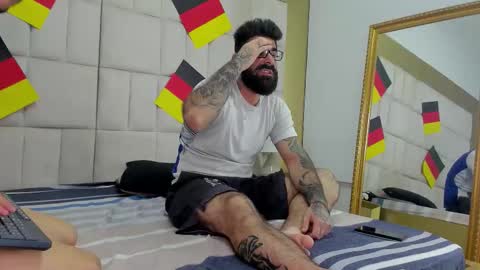 gio_lorenz online show from September 30, 3:06 pm