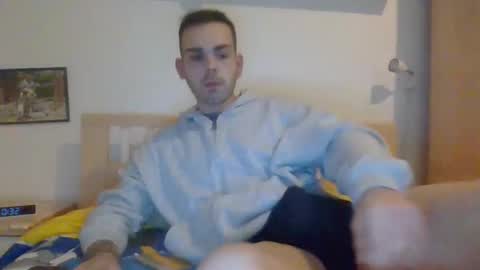 gionnylove online show from December 11, 11:32 pm