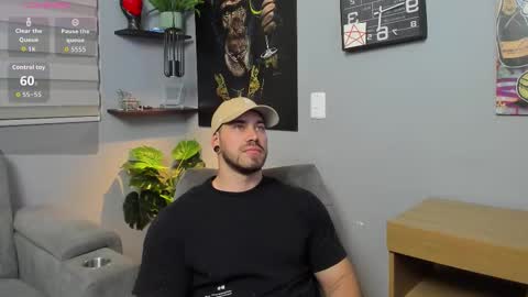 Snapshot of giorgio_leone2 chatting on October 18, 12:13 am Giorgio leone online show from October 18, 12:13 am