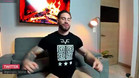 Snapshot of giorgio_leone2 chatting on July 17, 1:01 am Giorgio leone online show from July 17, 1:01 am