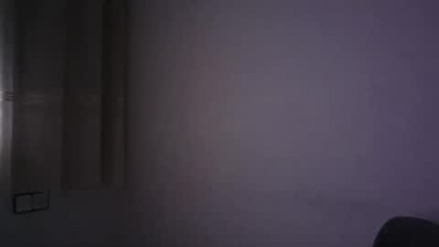 Snapshot of gioshadow chatting on December 21, 11:22 am gioshadow online show from December 21, 11:22 am