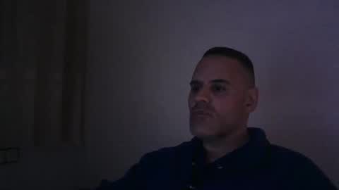 Snapshot of gioshadow chatting on January 24, 9:05 pm gioshadow online show from January 24, 9:05 pm