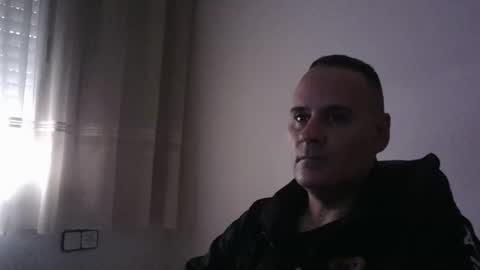 Snapshot of gioshadow chatting on November 16, 9:04 am gioshadow online show from November 16, 9:04 am