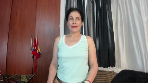 Girasol Walton online show from February 15, 1:41 pm