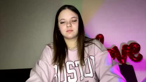 girl_shy07 online show from February 11, 7:41 pm