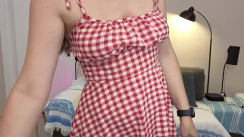 Girlfriend online show from May 29, 3:32 pm