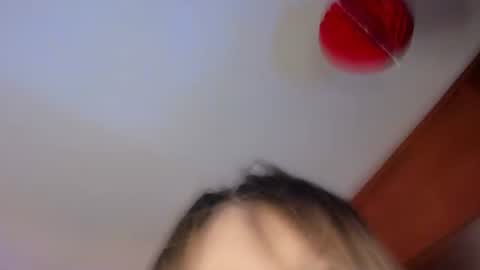 Isabella online show from August 5, 8:06 am