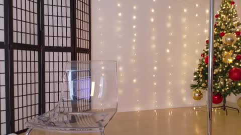 Snapshot of girlnextd00r_ chatting on December 29, 9:17 am Hanna online show from December 29, 9:17 am