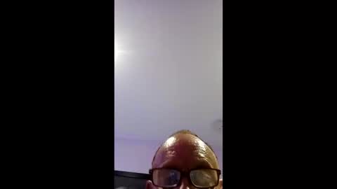 girls227445638252 online show from February 22, 11:25 pm