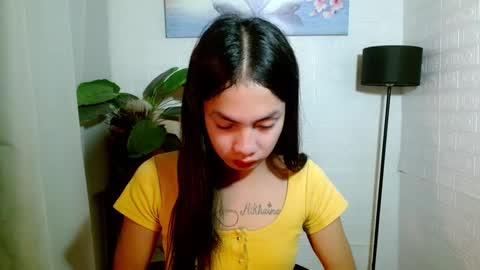 Snapshot of girlwhobelieveinmagic chatting on January 29, 3:22 am Callmenor online show from January 29, 3:22 am