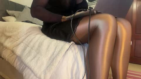 Snapshot of girlyfetish chatting on January 18, 5:50 pm girlyfetish online show from January 18, 5:50 pm