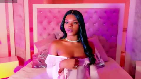 Snapshot of gisela_valencia chatting on March 15, 5:24 am gisela_valencia online show from March 15, 5:24 am