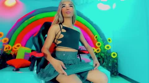 Gisel online show from January 11, 9:04 pm