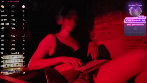  Gisle  online show from July 3, 12:50 am