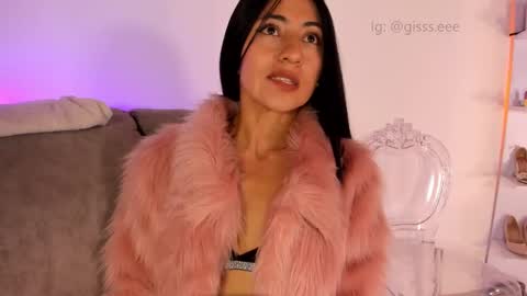 Gisell s online show from September 10, 9:37 pm