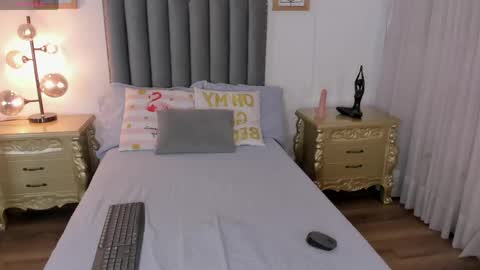 giseth_torres online show from May 16, 8:18 pm