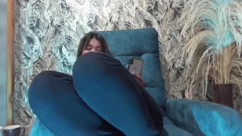 Snapshot of gissel_angel chatting on January 8, 2:25 am Gissel angel online show from January 8, 2:25 am