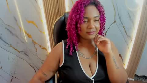 Gisselle online show from May 25, 3:18 pm