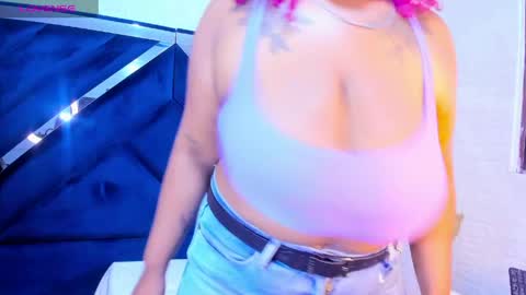 Gisselle online show from May 26, 5:31 pm