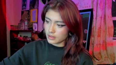 Snapshot of giulietta_mon chatting on December 10, 3:52 am Giulietta online show from December 10, 3:52 am