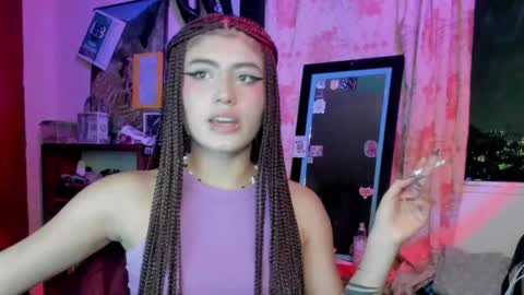 Snapshot of giulietta_mon chatting on December 15, 1:13 am Giulietta online show from December 15, 1:13 am